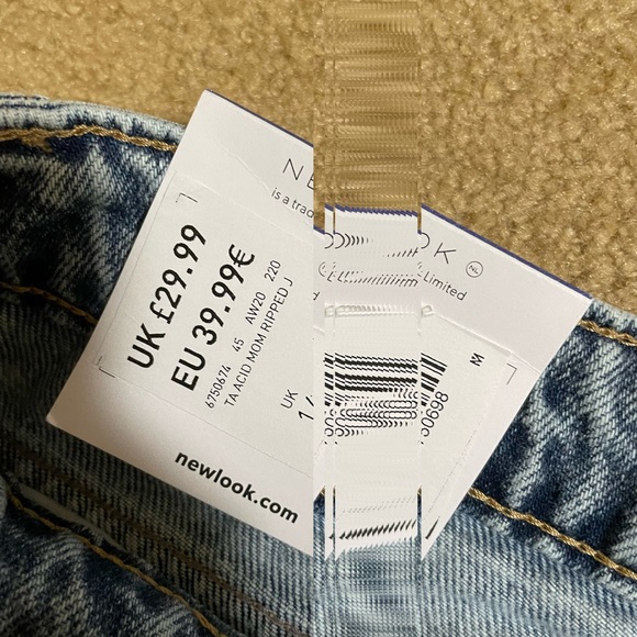 NWT Tall ripped mom jeans - Picture 4 of 4